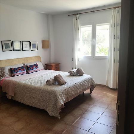 Son Bou By The Sea; Home With A Private Garden Buitenkant foto