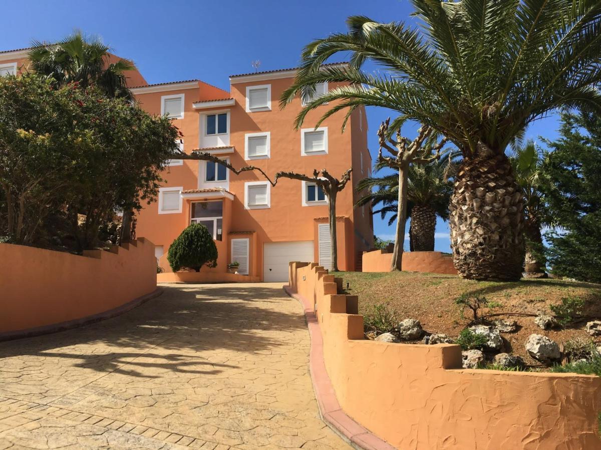 Son Bou By The Sea; Home With A Private Garden Buitenkant foto